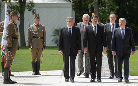 Prezident SR odcestoval na stretnutie hlv ttov V4 a Nemecka do Budapeti