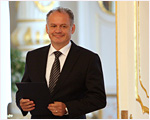 Prezident Andrej Kiska sa obrtil na stavn sd SR 