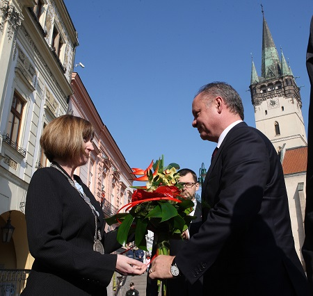 Prezident v Preove vyzval na diskusiu o kolstve