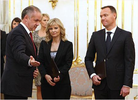 6.11.2014 - Prezident SR prijal demisiu lenky vldy