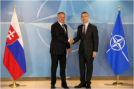 3.3.2015 - Andrej Kiska sa v Bruseli stretol s generálnym tajomníkom NATO