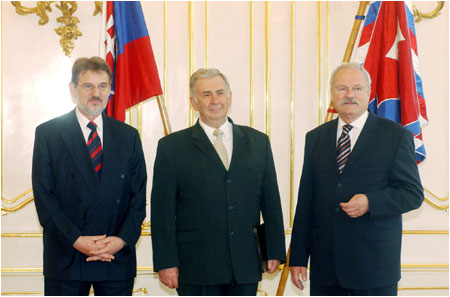 Prezident SR vymenoval predsedu Slovenskej akadmie vied, Prezidentsk palc, Bratislava, 2. 6. 2005