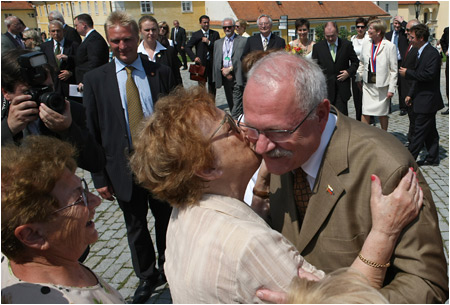 Prezident SR Ivan Gaparovi a pani Silvia Gaparoviov na oficilnej nvteve eskej republiky - 29.6.2009