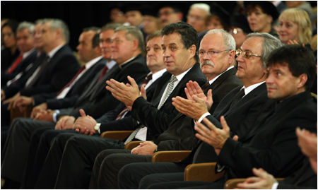 Prezident SR Ivan Gaparovi na zasadnut Vedeckej rady UKF Nitra - 7.10.2009