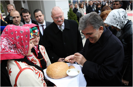 Prezident Tureckej republiky s manelkou na oficilnej nvteve SR - 2.11.2009