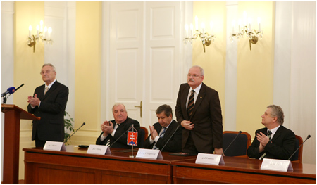 Prezident SR Ivan Gaparovi vystpil na vedeckej konferencii 