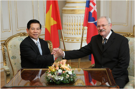 Vietnamsk prezident na oficilnej nvteve Slovenska - 17.12.2009