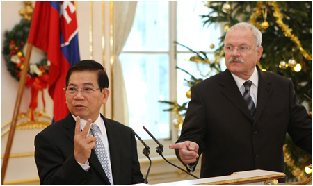 Prezident SR vystpil na slovensko-vietnamskom ekonomickom fre