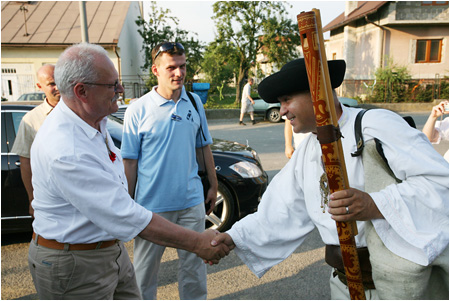 17.7.2010 - Prezident Ivan Gaparovi na Celoslovenskej prehliadke fujaristov v Korytrkach