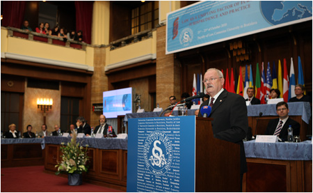 21.10.2010 - Prezident SR na medzinrodnej vedeckej konferencii 