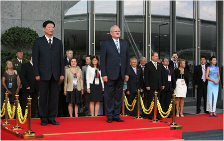 4.9.2010- Ivan Gaparovi navtvil Svetov vstavu EXPO 2010 v anghaji