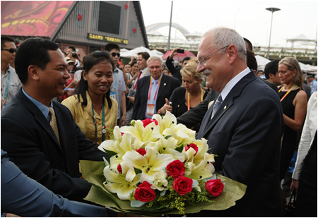 4.9.2010- Ivan Gaparovi navtvil Svetov vstavu EXPO 2010 v anghaji