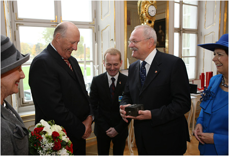 26.10.2010 - Nrsky krovsk pr na historicky prvej nvteve Slovenska