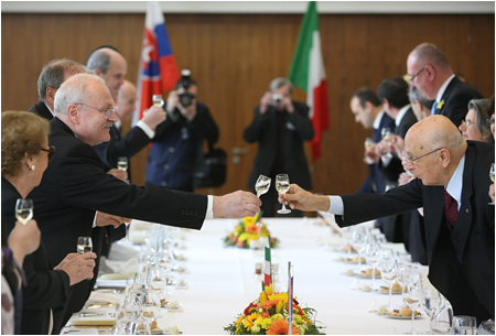 15.4.2011 - Taliansky prezident Giorgio Napolitano s manelkou na oficilnej nvteve Slovenska