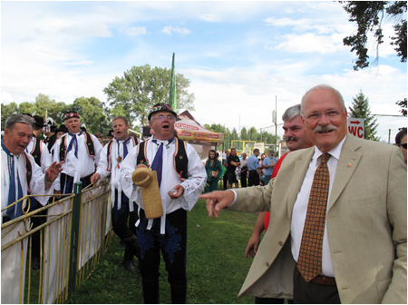 13.8.2011 - Prezident SR Ivan Gaparovi navtvil Fiakovo a Oov