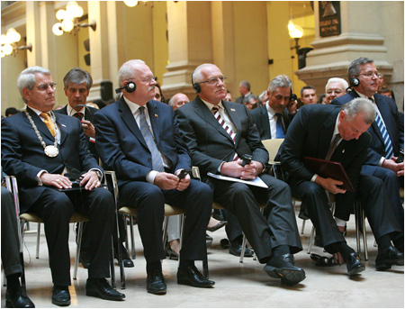 7.10.2011 - Prezident SR na summite krajn V4 v Budapeti