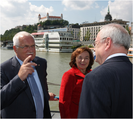 27.6.2011 - Oficilna nvteva prezidenta eskej republiky s manelkou na Slovensku