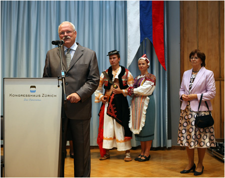 9.9.2012 - Ivan Gaparovi zaal oficilnu nvtevu vajiarska stretnutm s krajanmi v Zurichu