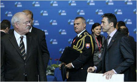 Prezident SR na otvoren zasadnutia ministrov obrany lenskch krajn NATO - Bratislava 23.10.2009