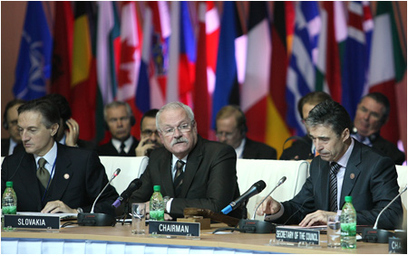 Prezident SR na otvoren zasadnutia ministrov obrany lenskch krajn NATO - Bratislava 23.10.2009