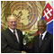 President Ivan Gaparovi with UN Secretary General Kofi Annan, the 59th UN General Assembly, New York, 23 September 2004 [new window]