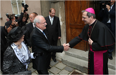 Zloenm subu sa stal Ivan Gaparovi prezidentom SR na alch p rokov - 15.6.2009