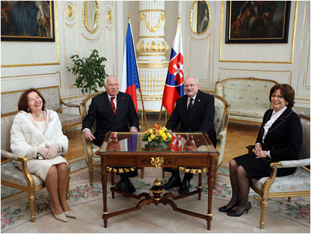 President of the Czech Republic with his wife on farewell visit to Slovakia