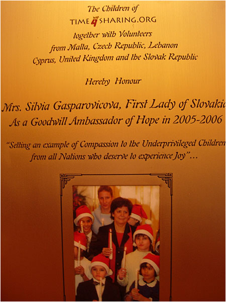 The First Lady Received the Title of Goodwill and Hope Ambassador for 2005-2006