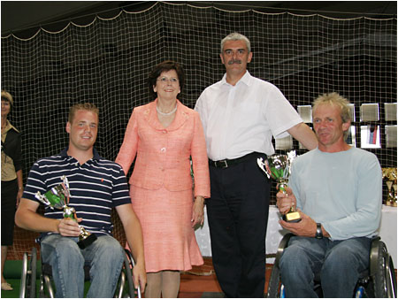 Prv dma odovzdala ocenenia vazom medzinrodnho tenisovho turnaja tenistov vozikrov SLOVAKIA OPEN 2006
