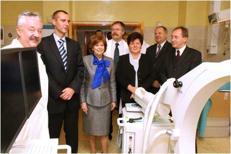 Nadcia pani Silvie Gaparoviovej darovala nov RTG prstroj