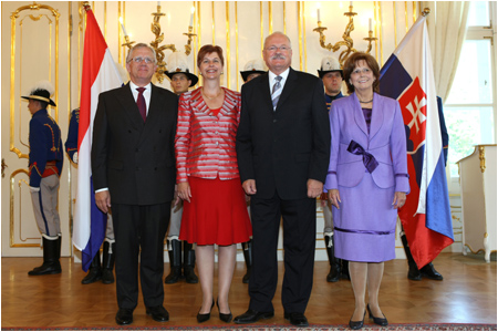 Manelka prezidenta SR prijala manela holandskej vevyslankyne na Slovensku