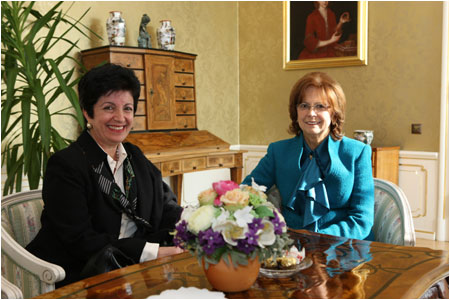 First Lady welcomed the spouse of the Lebanese ambassador