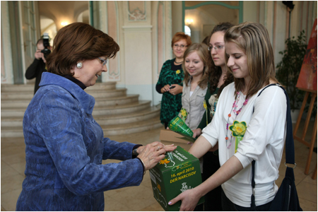 Daffodil Day was also supported by the slovak First Lady Mrs. Silvia Gaparoviov