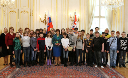 First Lady welcomed a group of children from the Russian Federation
