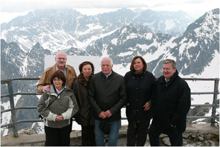 V4 First Ladies admired the beauty of the High Tatras