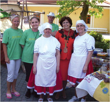 Festival of traditional handicrafts in Pieany