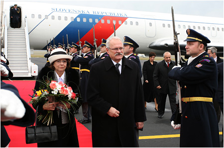 Prezident SR Ivan Gaparovi s manelkou Silviou Gaparoviovou si v Prahe pripomenuli 90. vroia vzniku eskoslovenska - 27.10.2008