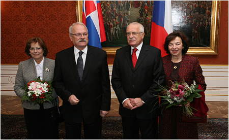 Prezident SR Ivan Gaparovi s manelkou Silviou Gaparoviovou si v Prahe pripomenuli 90. vroia vzniku eskoslovenska - 27.10.2008