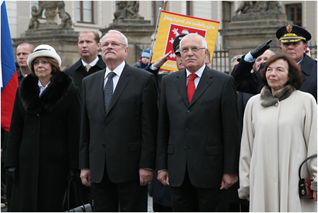 Prezident SR Ivan Gaparovi s manelkou Silviou Gaparoviovou si v Prahe pripomenuli 90. vroia vzniku eskoslovenska - 27.10.2008