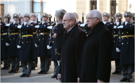 Prezident SR s manelkou odcestoval na oficilnu nvtevu eskej republiky - 9.2.2009