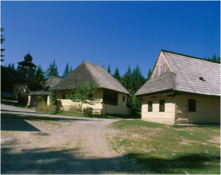 Mzeum oravskej dediny v Zuberci - tradin drevenice