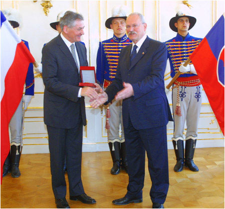 Prezident SR ocenil vevyslanca Srbska a iernej Hory