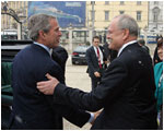 George W. Bush poakoval listom prezidentovi SR