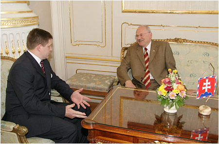 Prezident Ivan Gaparovi rokoval s premirom Robertom Ficom