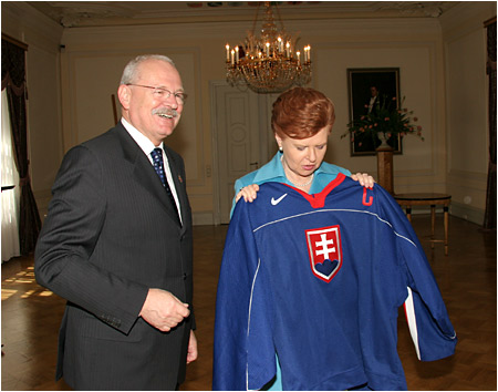Prezident SR rokoval s lotyskou prezidentkou Freibergovou