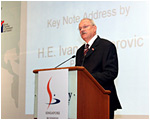 Prezident SR Ivan Gaparovi otvoril Slovensko-singapursk ekonomick frum