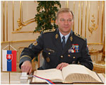 Prezident SR rokoval s nelnkom generlneho tbu Armdy R Vlastimilom Picekom