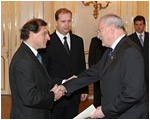 Prezident SR Ivan Gaparovi prijal poverovacie listiny od vevyslanca Argentnskej republiky