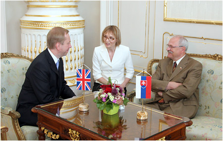 Prezident Slovenskej republiky privta krovn Albetu II.