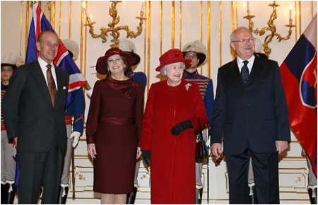 President of the Slovak Republic Ivan Gaparovi welcomes Her Majesty Queen Elizabeth II to her first visit to Slovakia in its history